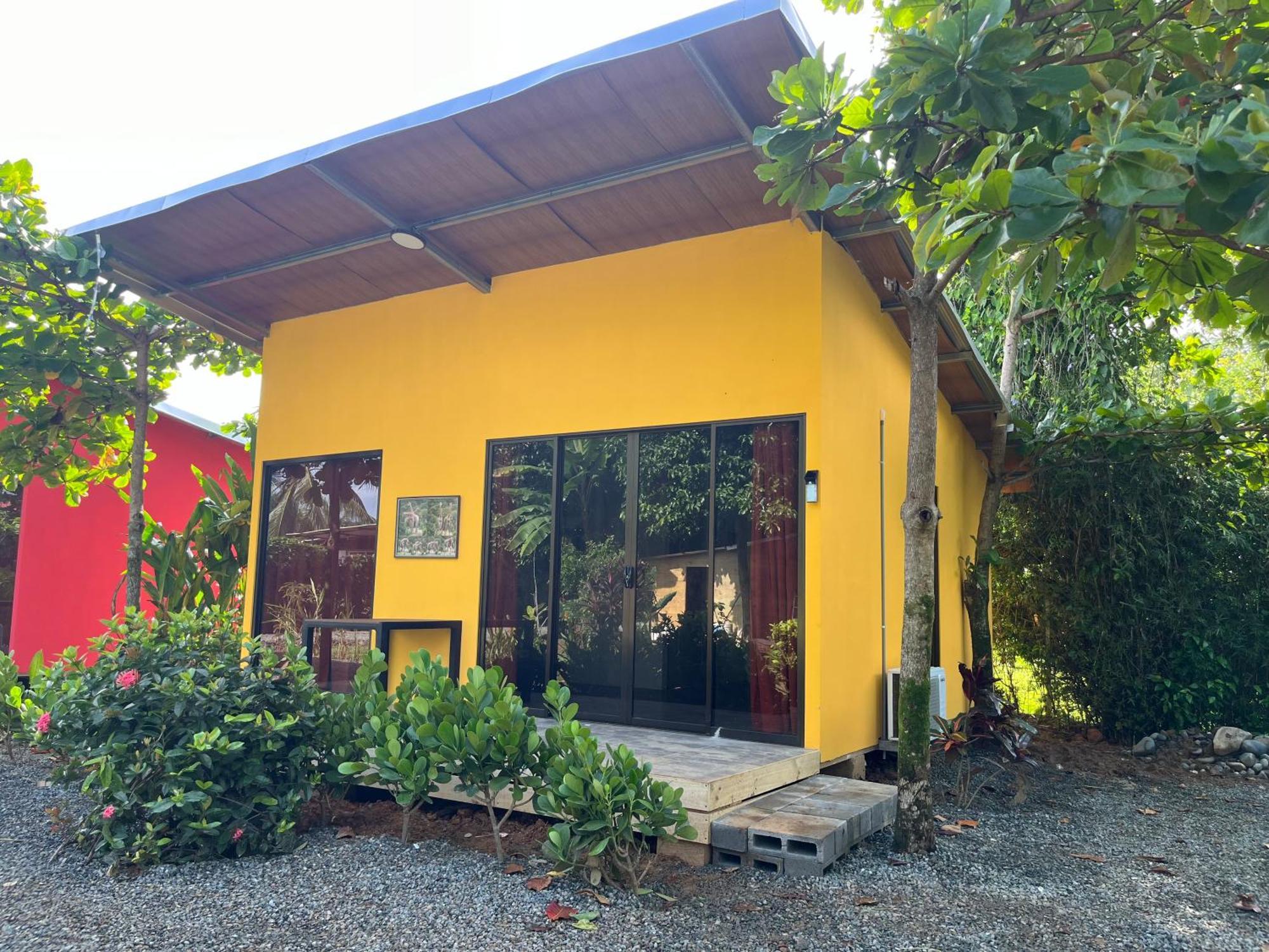 Uvita Oasis Retreat With Villa Cabins And Apartment Экстерьер фото